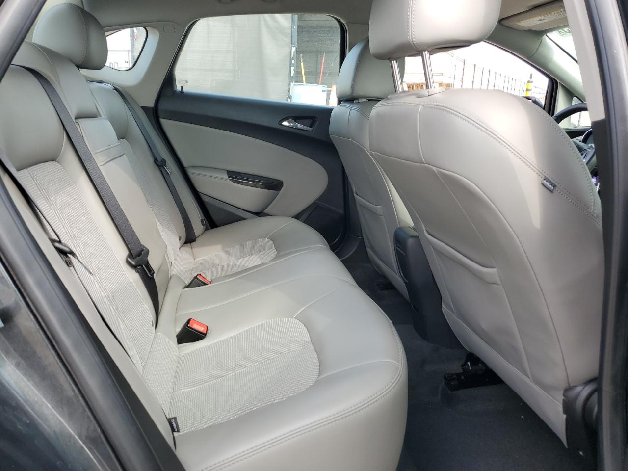 2016 Buick Verano - Image 10