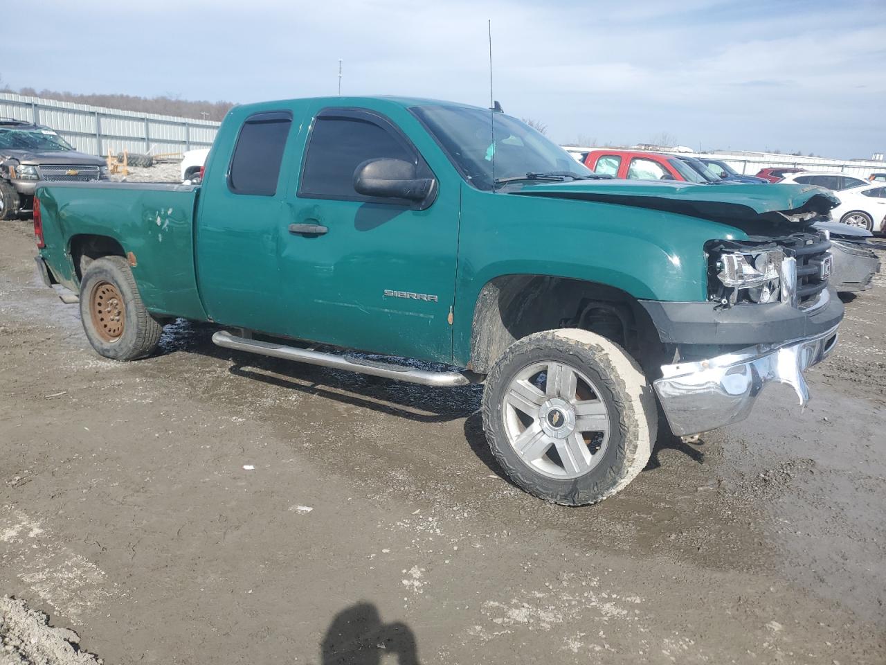 2010 GMC Sierra - Image 4