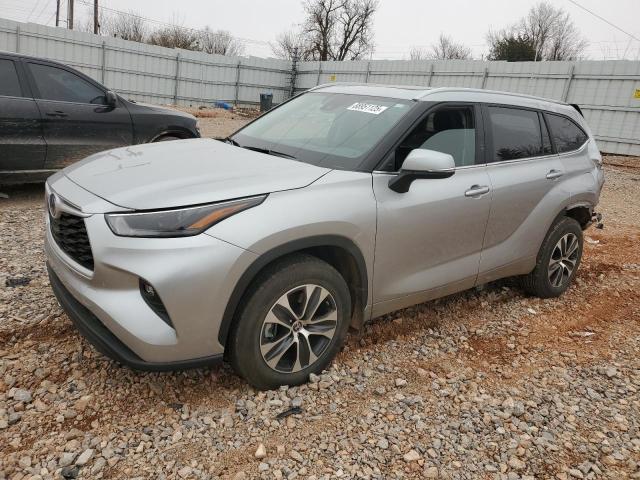 2024 Toyota Highlander Hybrid Xle