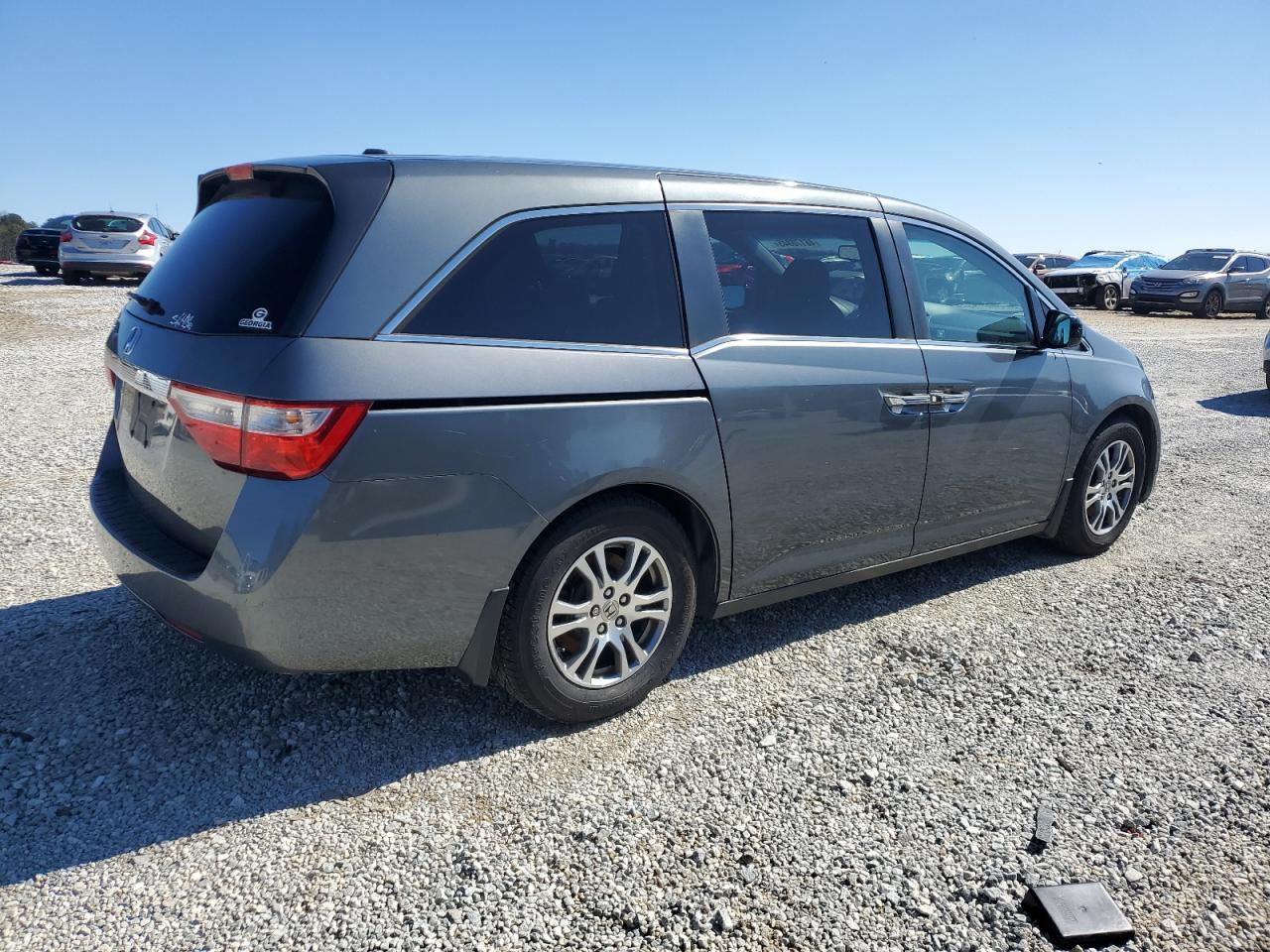 2011 Honda Odyssey - Image 3