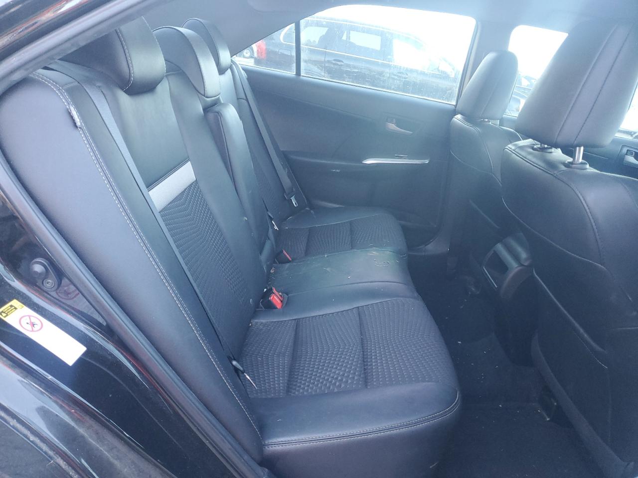 2014 Toyota Camry - Image 10