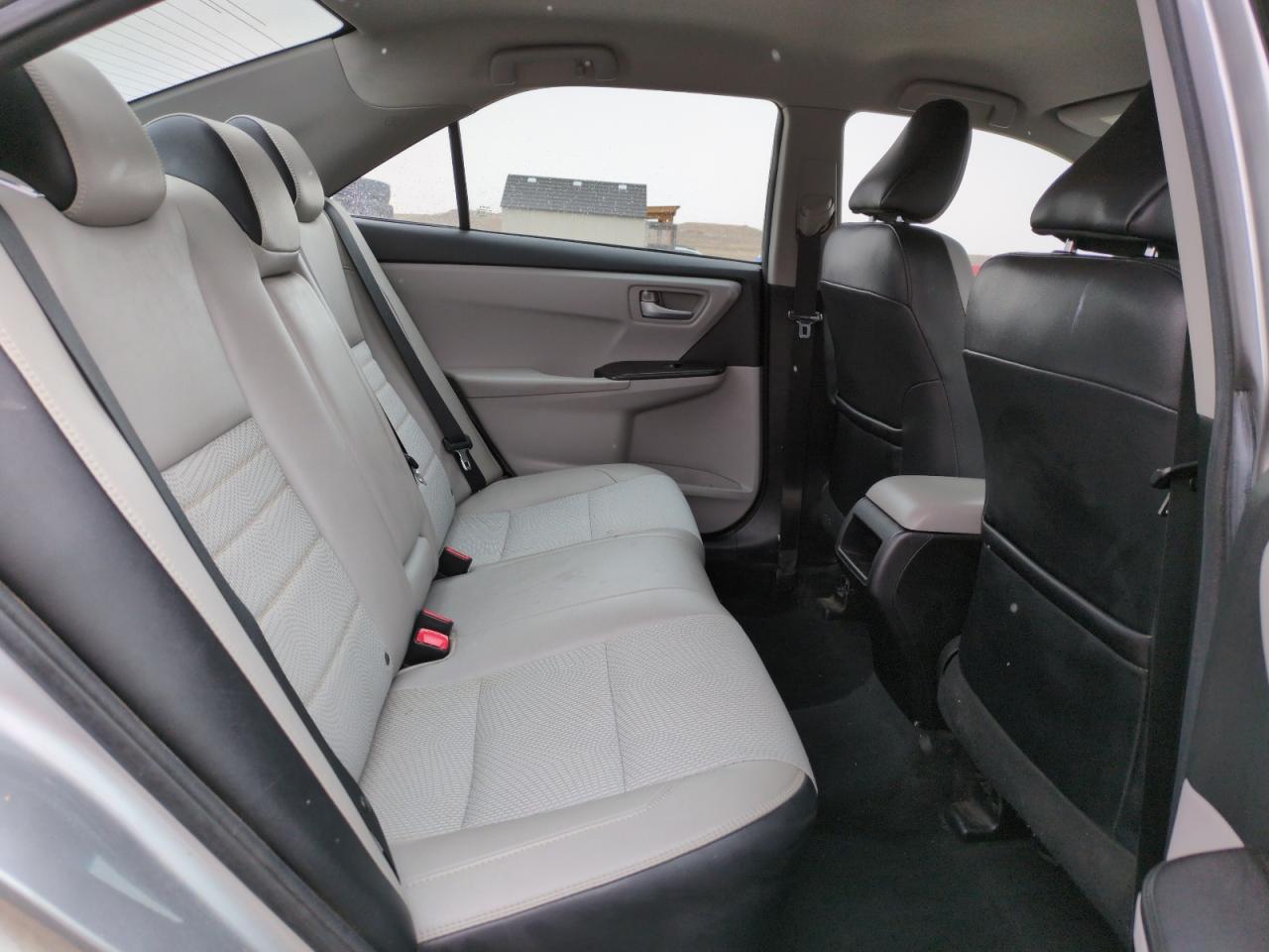 2017 Toyota Camry - Image 10