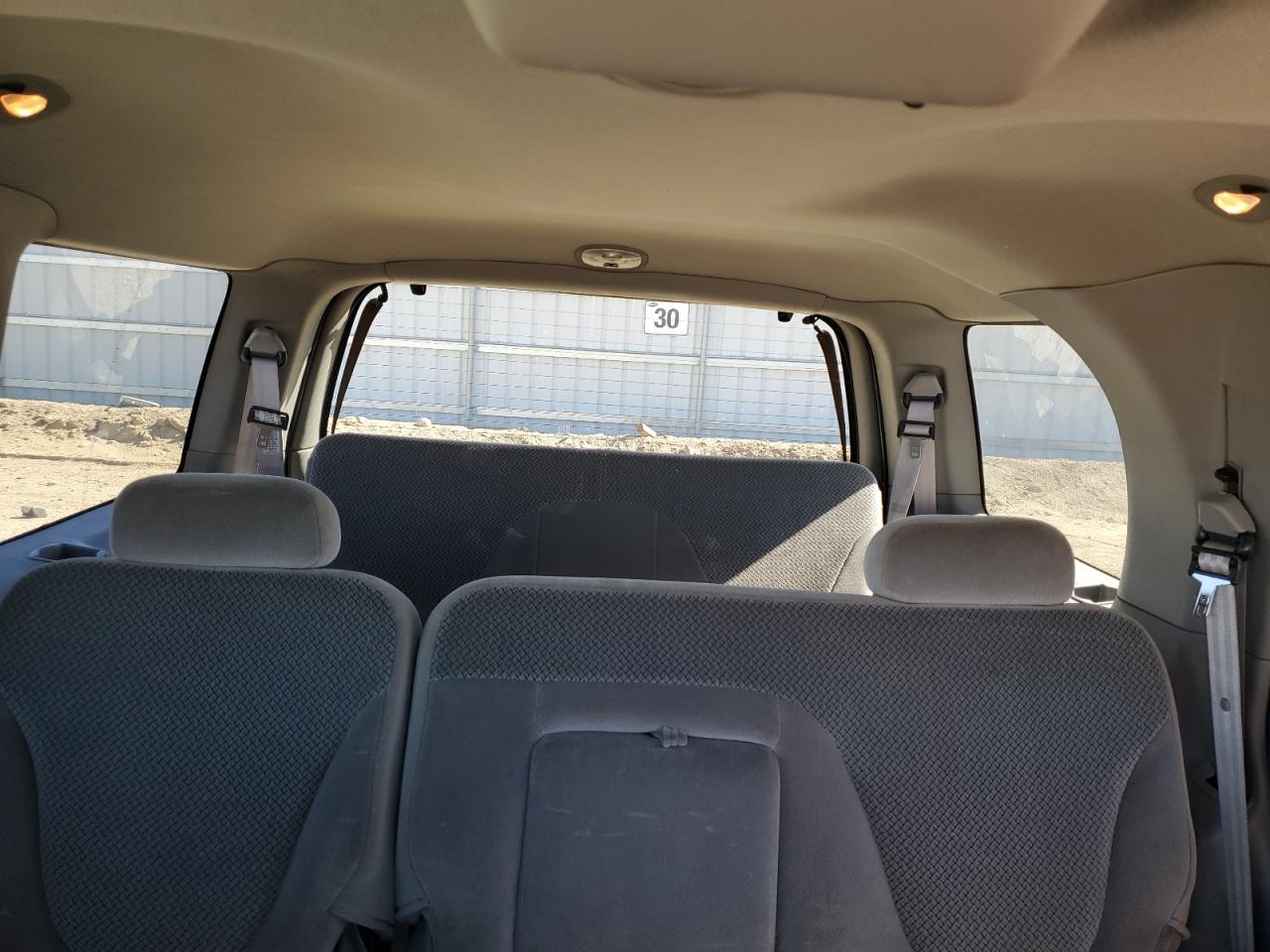 2000 Ford Expedition - Image 10