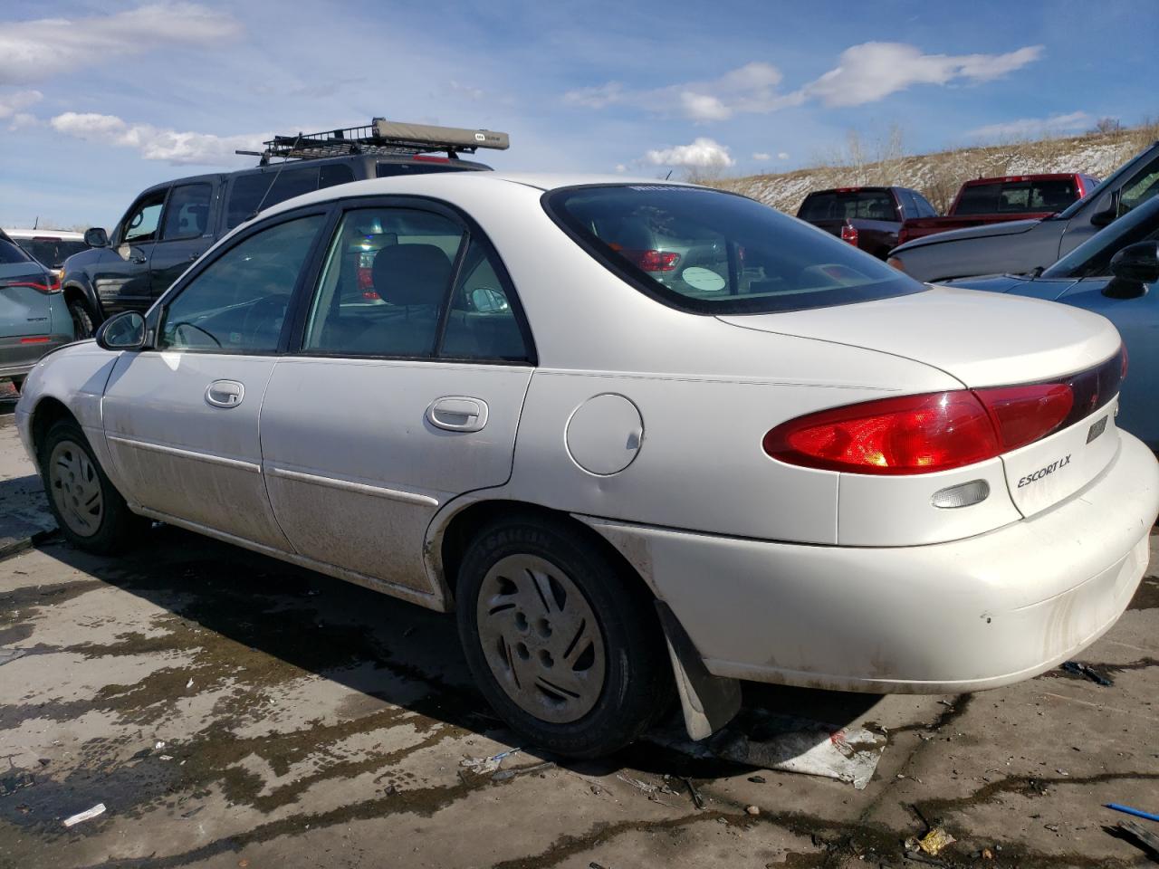 1997 Ford Escort - Image 2