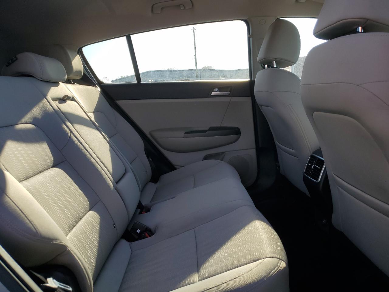 2020 Kia Sportage - Image 12