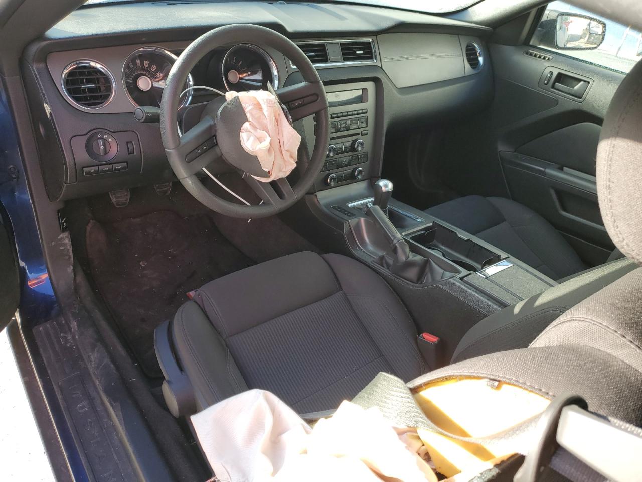 2012 Ford Mustang - Image 8