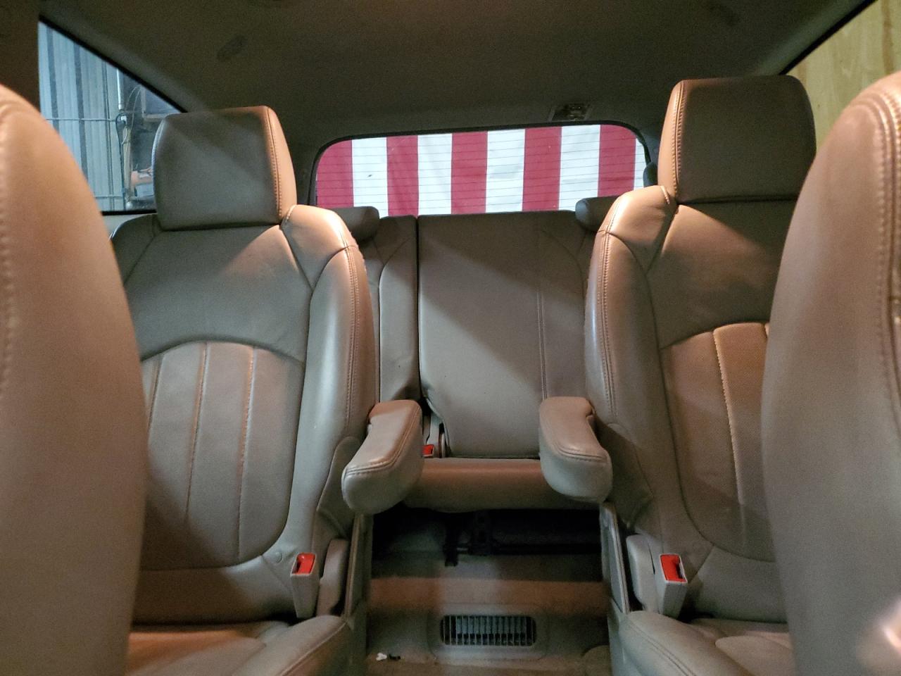 2011 Buick Enclave - Image 10