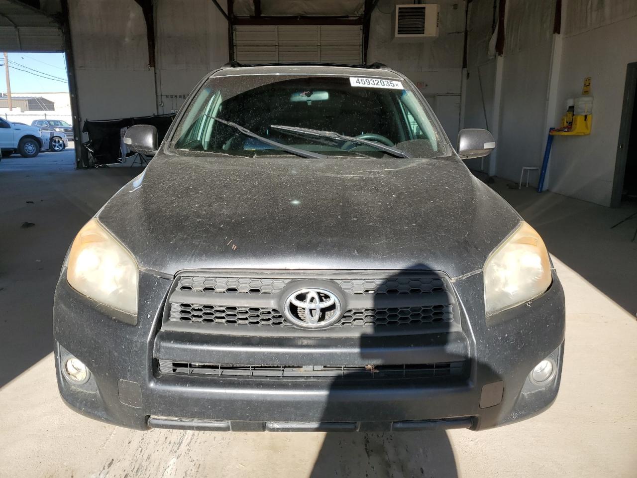 2011 Toyota RAV 4 - Image 5