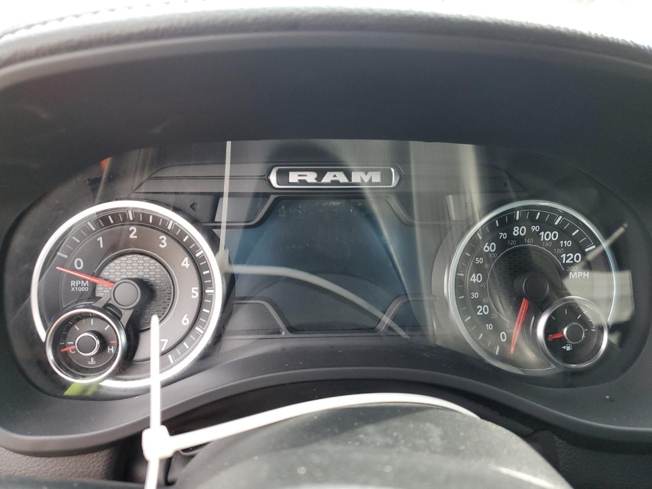 2022 RAM 1500 - Image 9