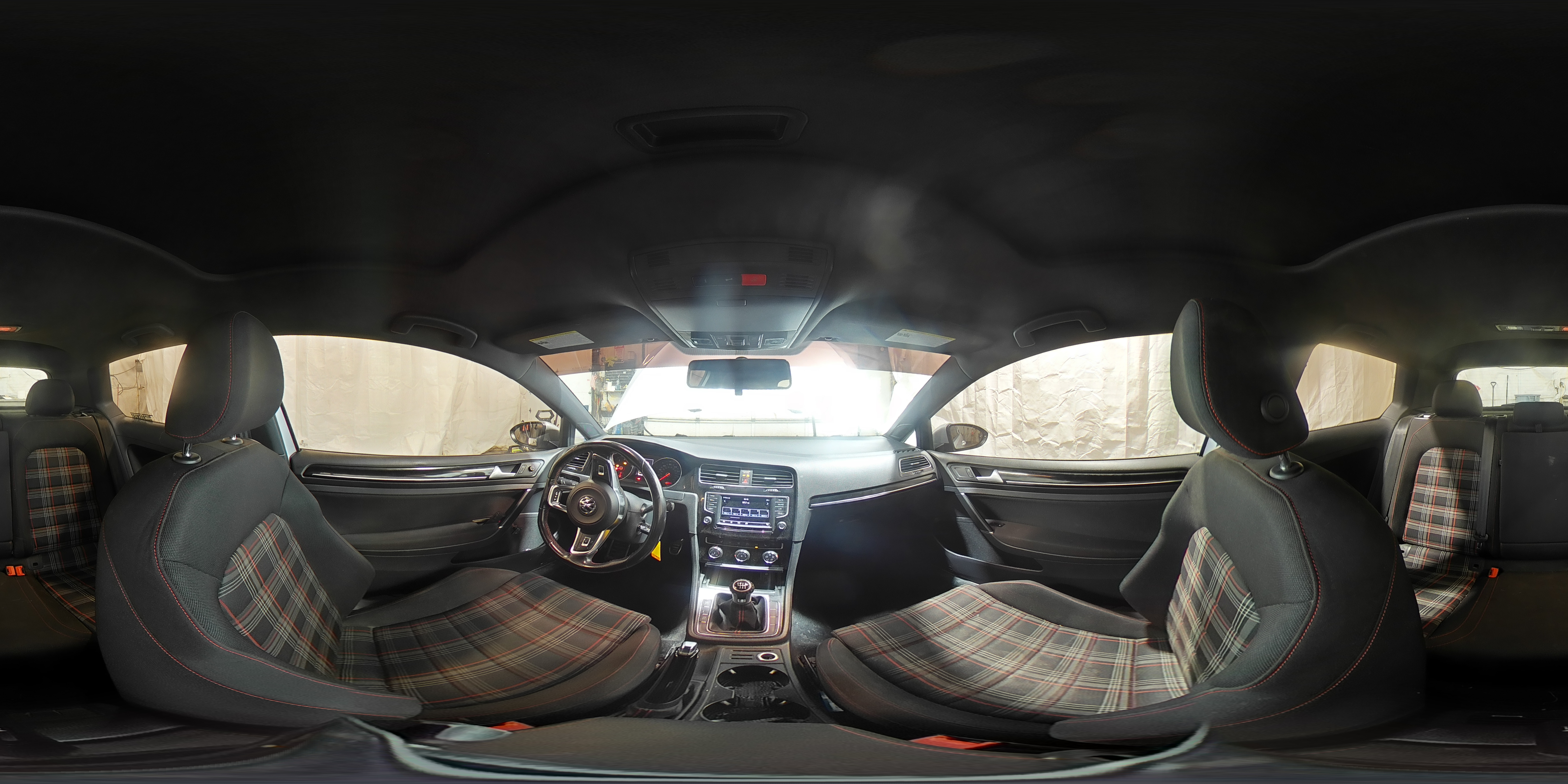 2016 Volkswagen GTI - Image 15