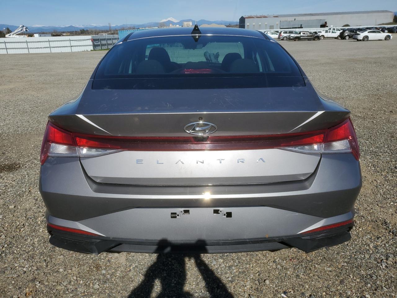 2023 Hyundai Elantra - Image 6