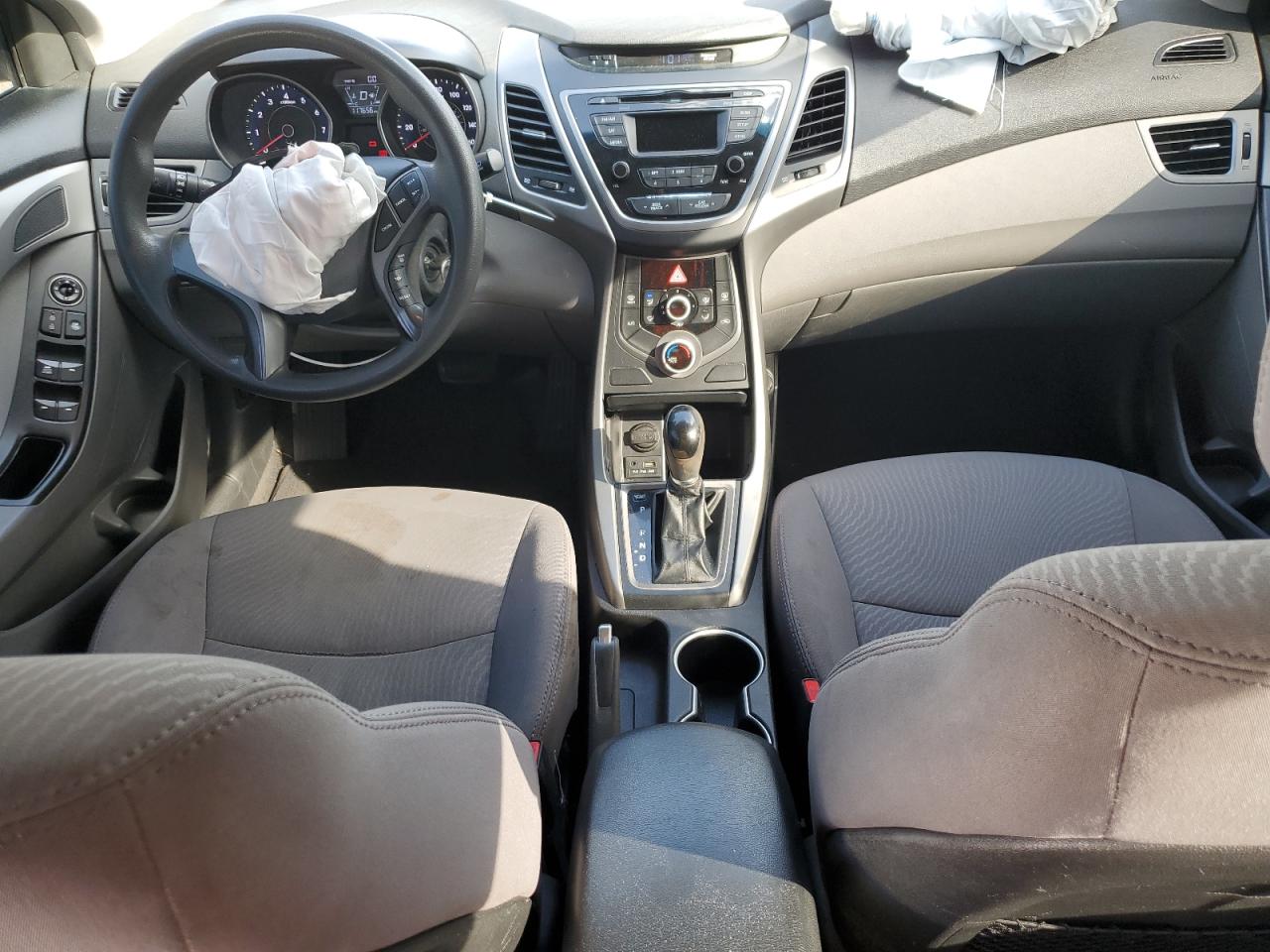 2014 Hyundai Elantra - Image 8
