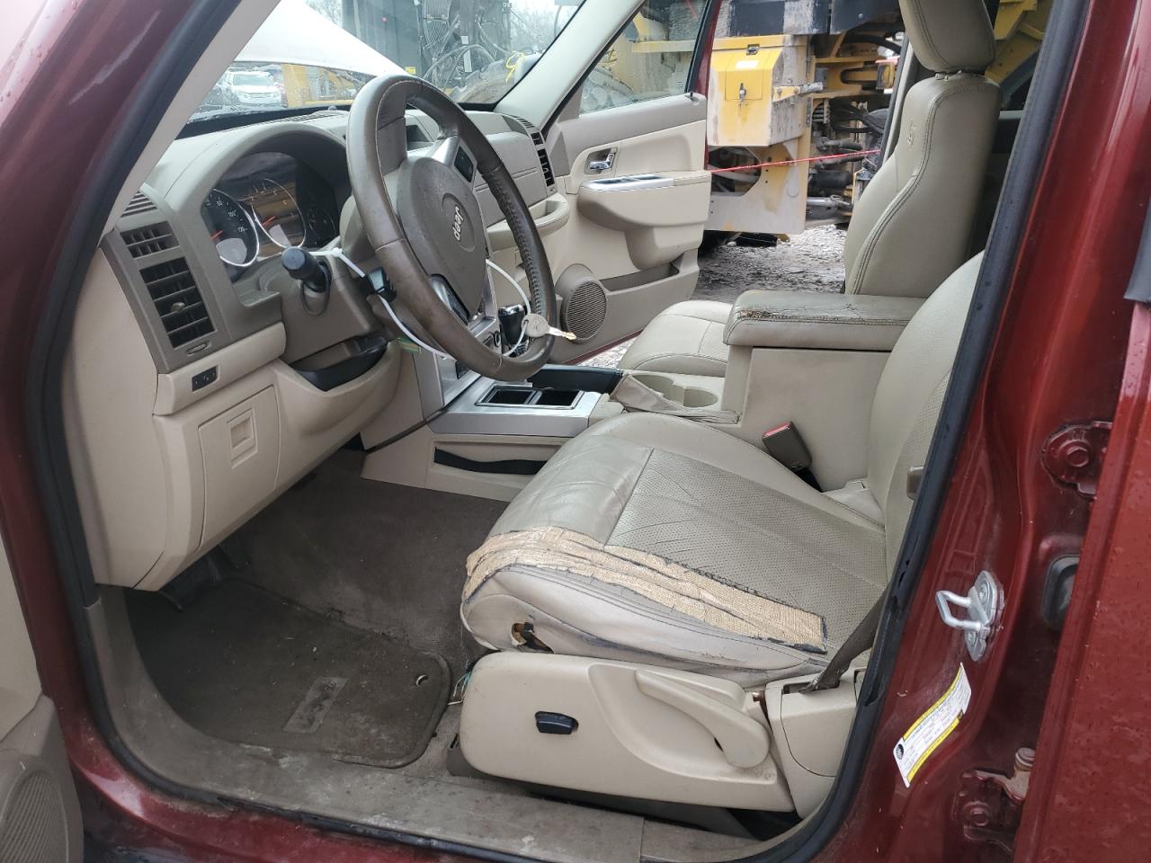 2009 Jeep Liberty (North America) - Image 7