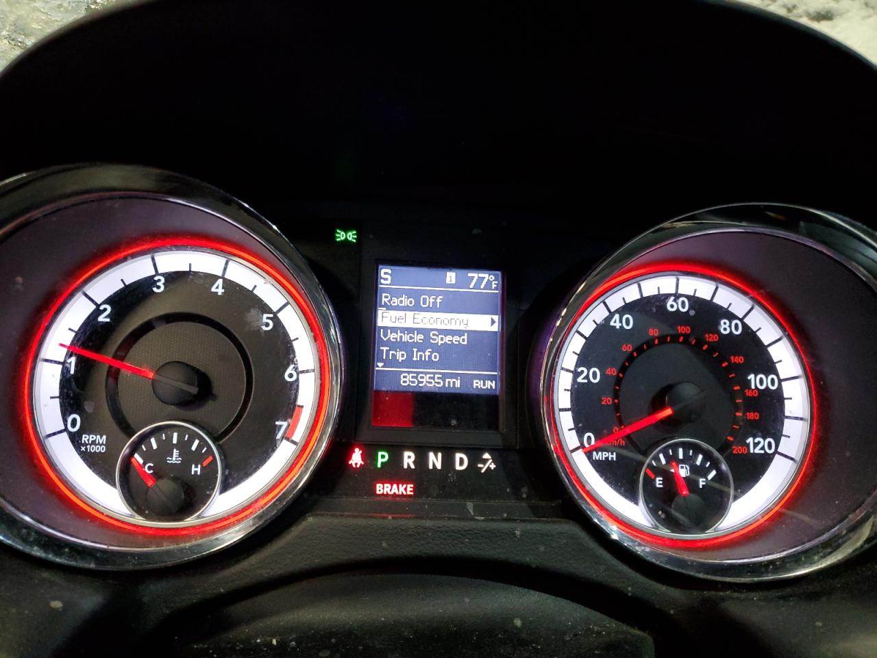 2019 Dodge Caravan - Image 9