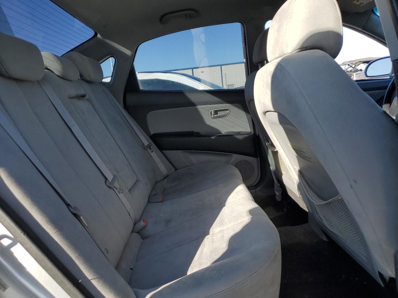 2009 Hyundai Elantra - Image 10