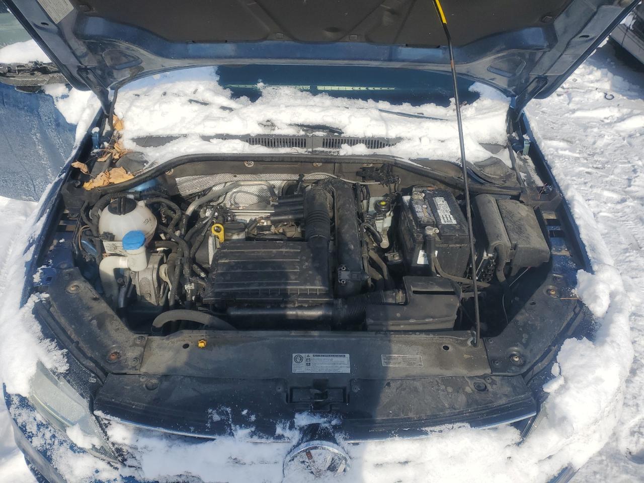 2017 Volkswagen Jetta - Image 12