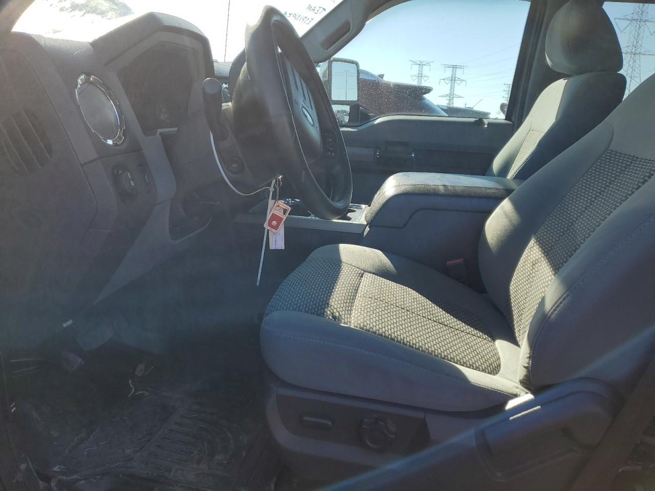 2011 Ford F250 - Image 7