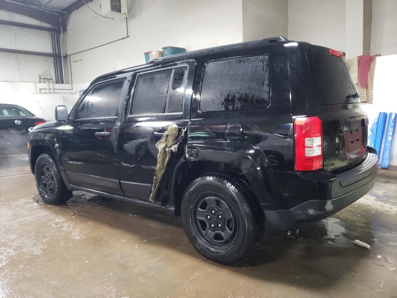 2014 Jeep Liberty (Patriot) - Image 2