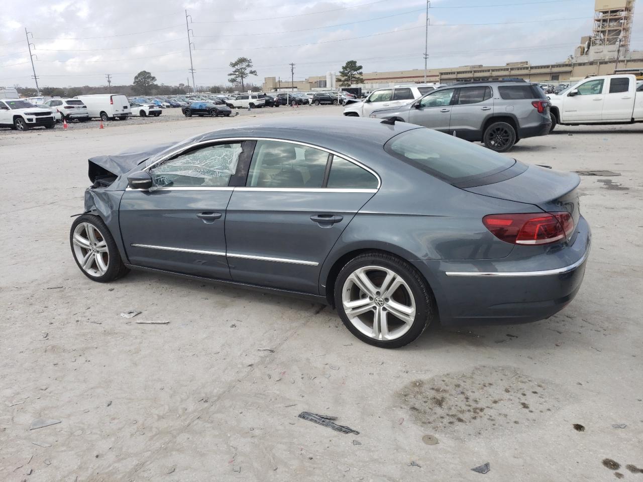 2013 Volkswagen Passat CC - Image 2