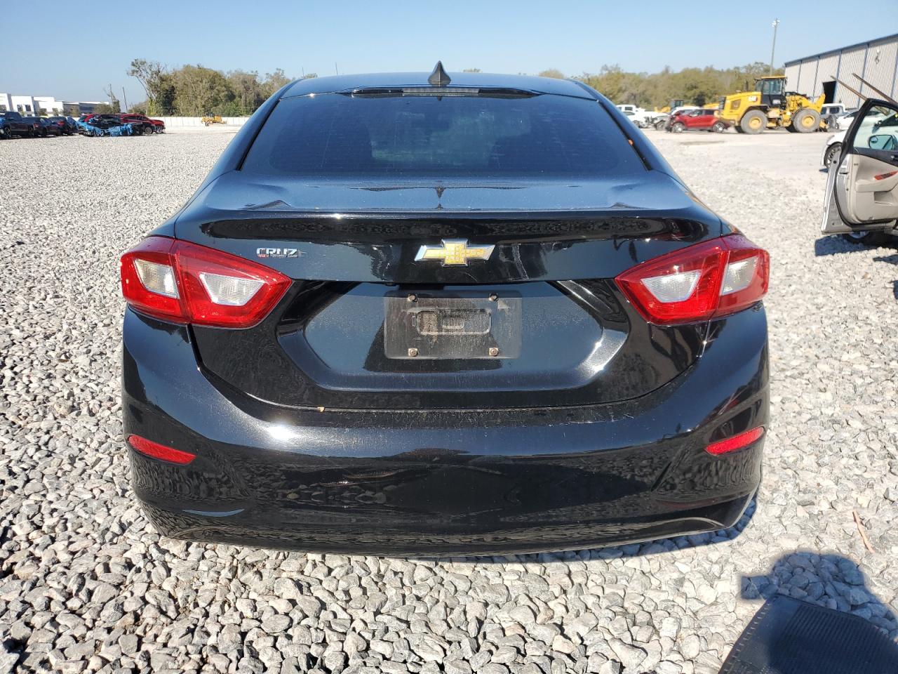 2018 Chevrolet Cruze - Image 6
