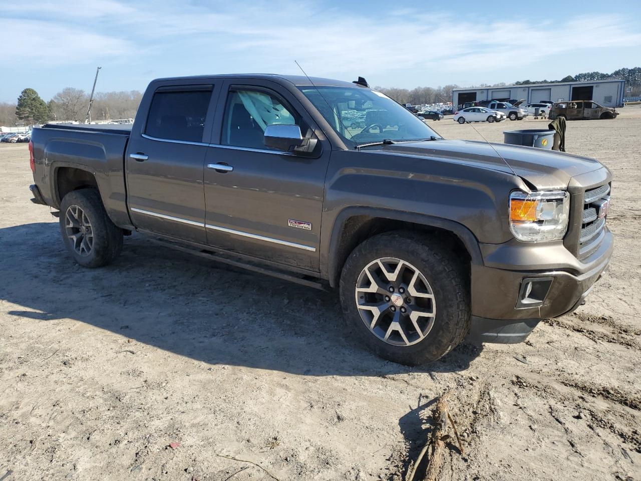 2015 GMC Sierra - Image 4