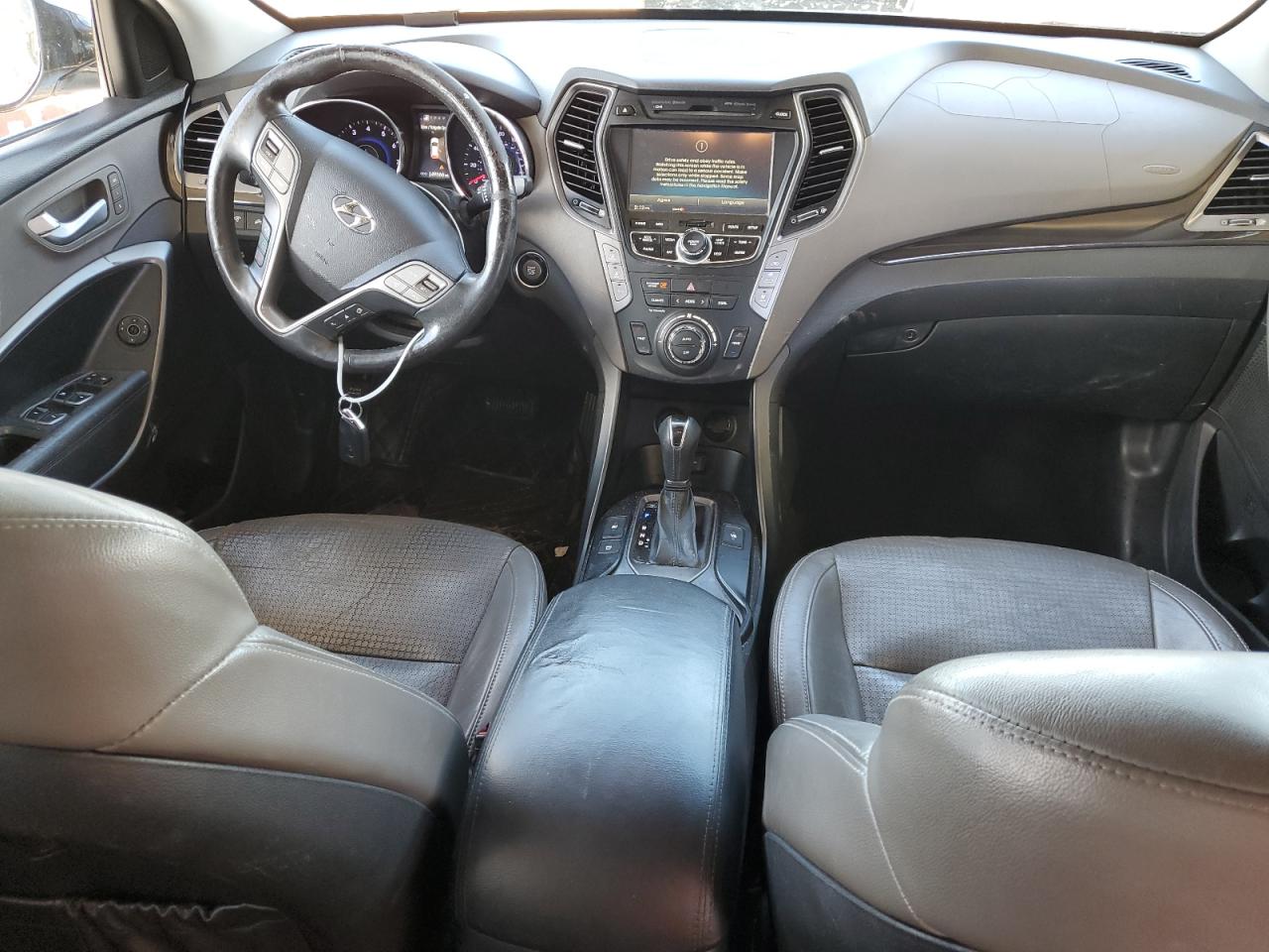 2014 Hyundai Santa Fe - Image 8