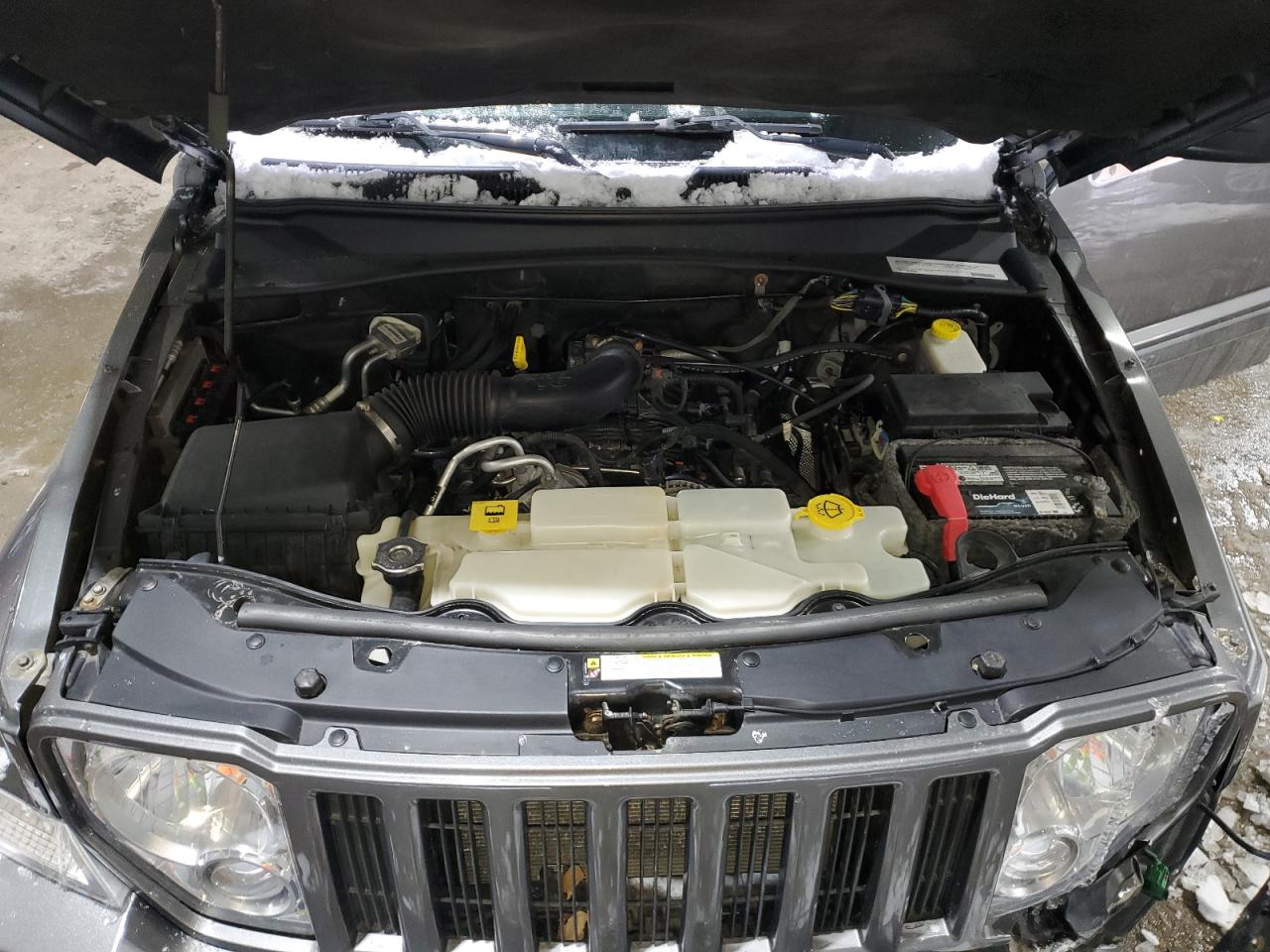 2012 Jeep Liberty (North America) - Image 12