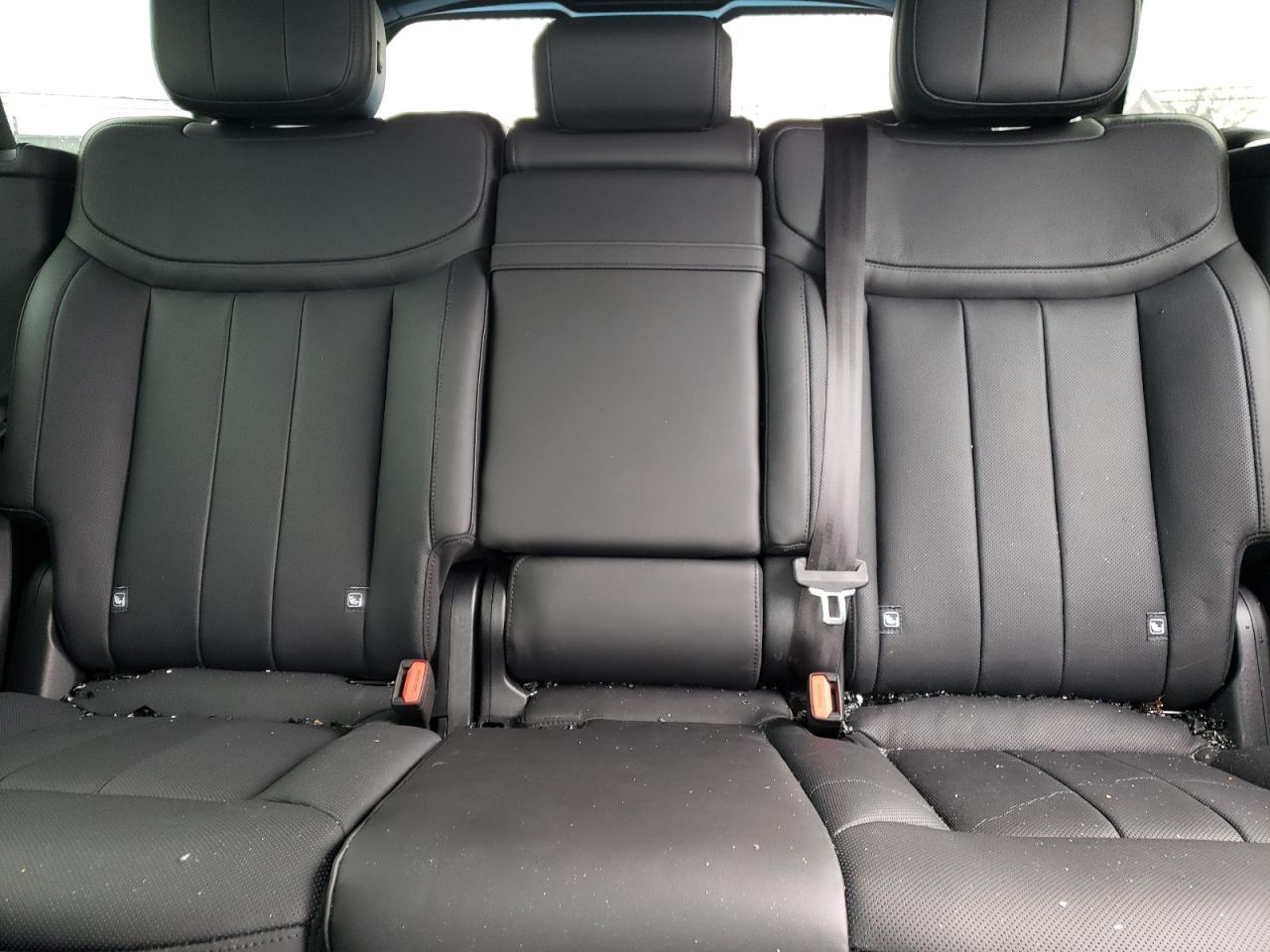 2023 Land Rover Range Rover - Image 10
