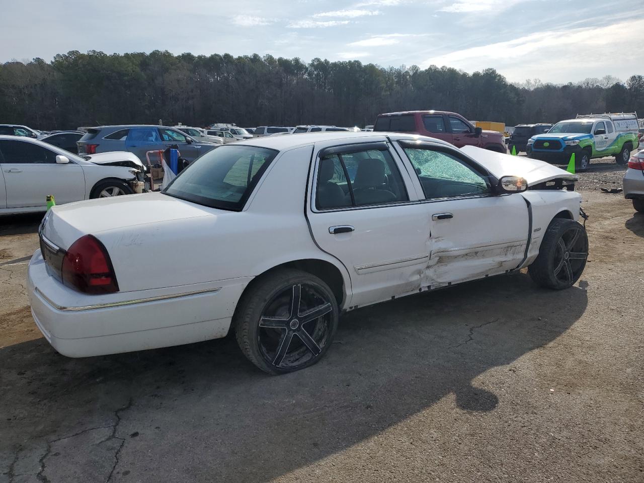 2010 Mercury Grand Marquis - Image 3