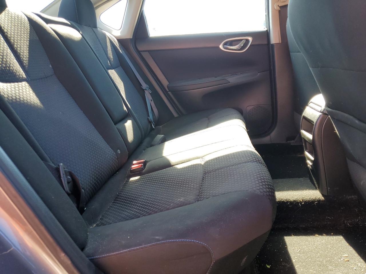 2019 Nissan Sentra - Image 10