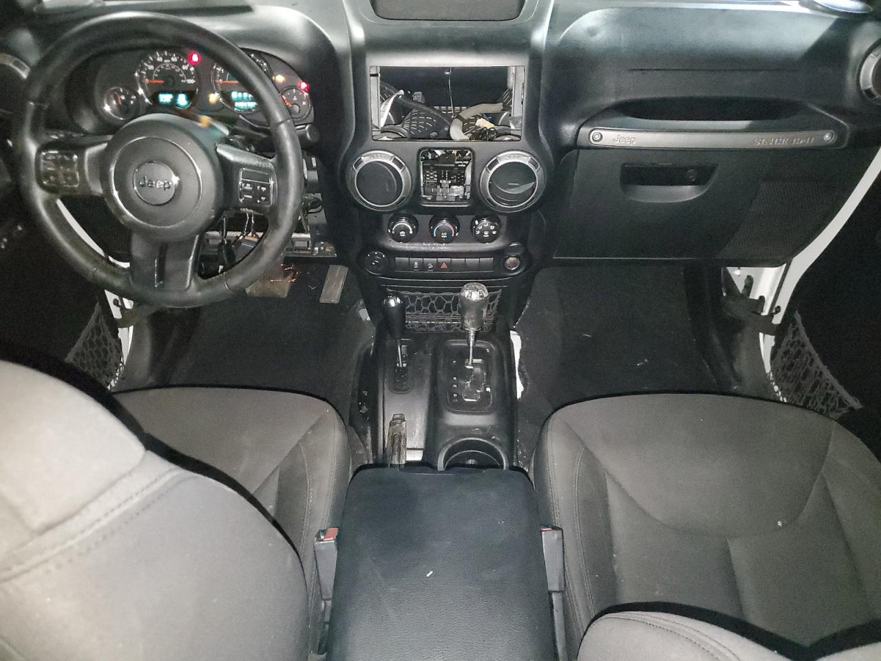 2016 Jeep Wrangler - Image 8