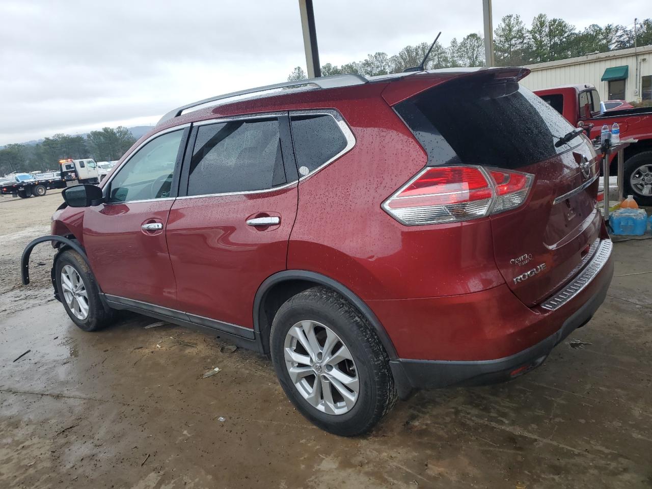 2015 Nissan Rogue - Image 2