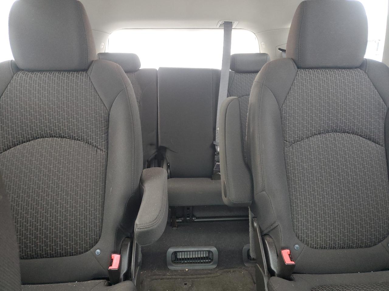 2012 Chevrolet Traverse - Image 10