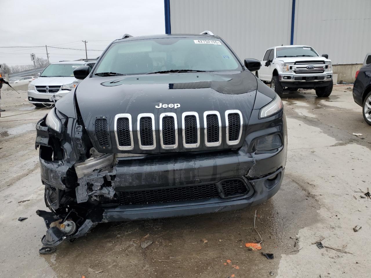 2014 Jeep Grand Cherokee - Image 5