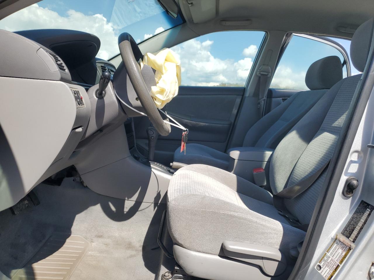 2005 Toyota Corolla - Image 7
