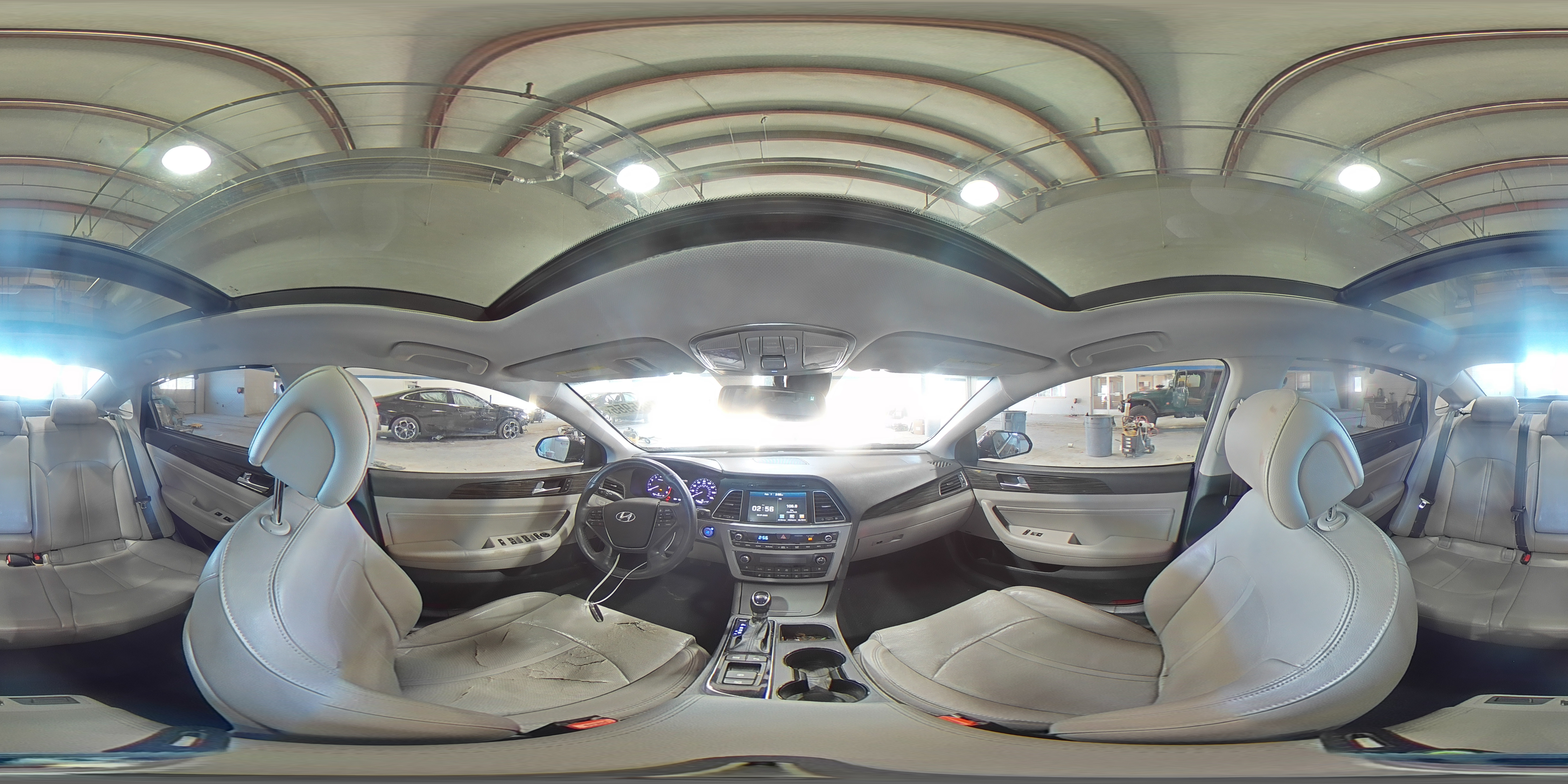 2015 Hyundai Sonata - Image 12