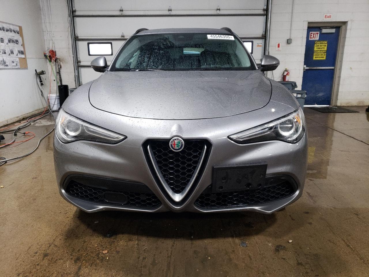 2018 Alfa Romeo Stelvio - Image 5