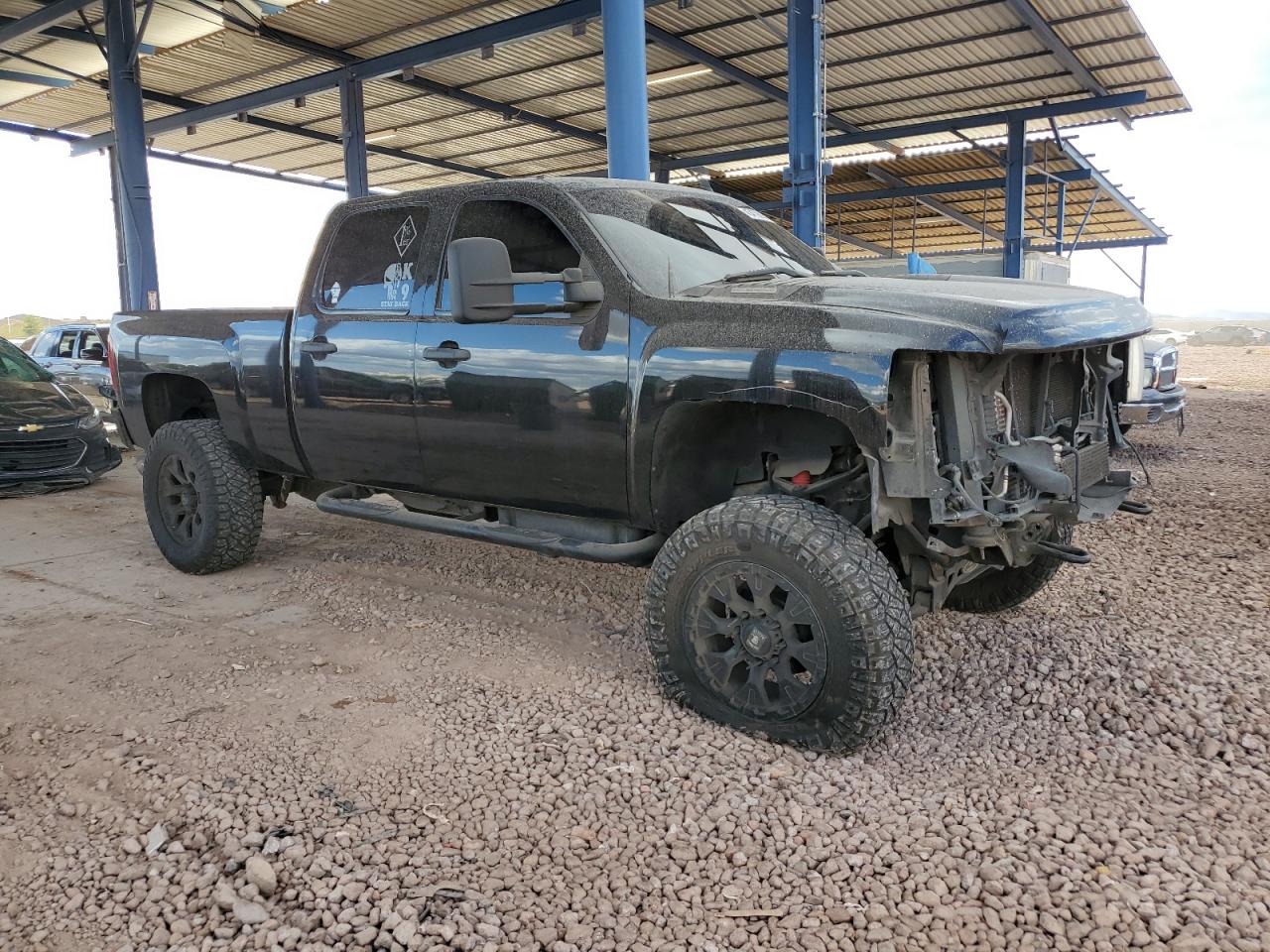 2013 Chevrolet Silverado - Image 4