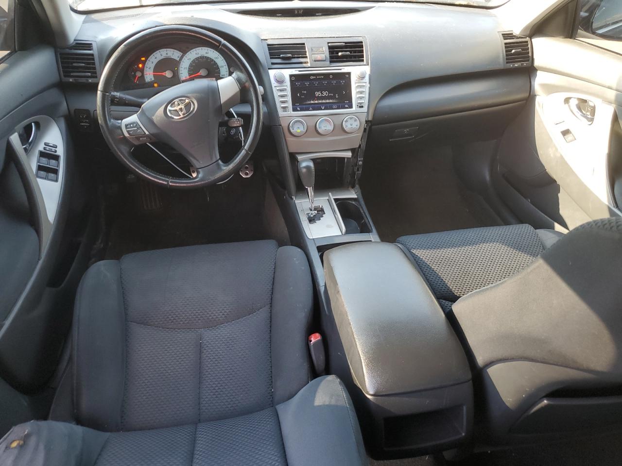 2010 Toyota Camry - Image 8