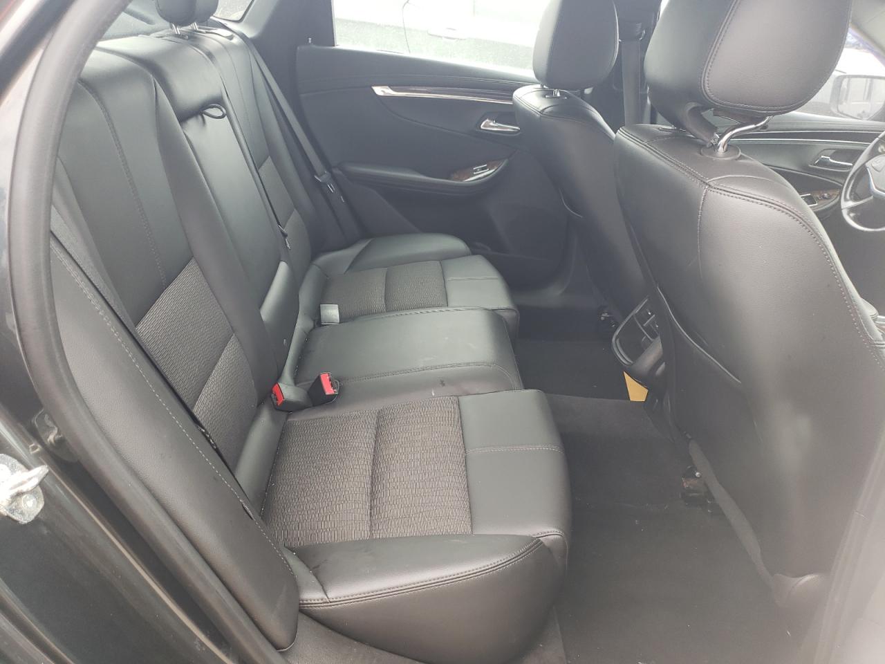 2015 Chevrolet Impala - Image 10
