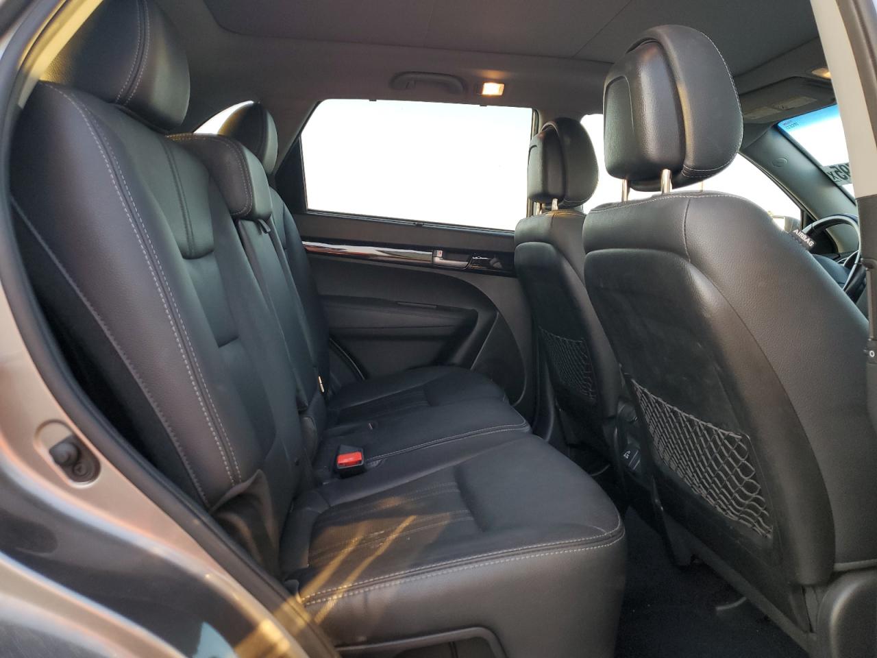 2015 Kia Sorento - Image 12