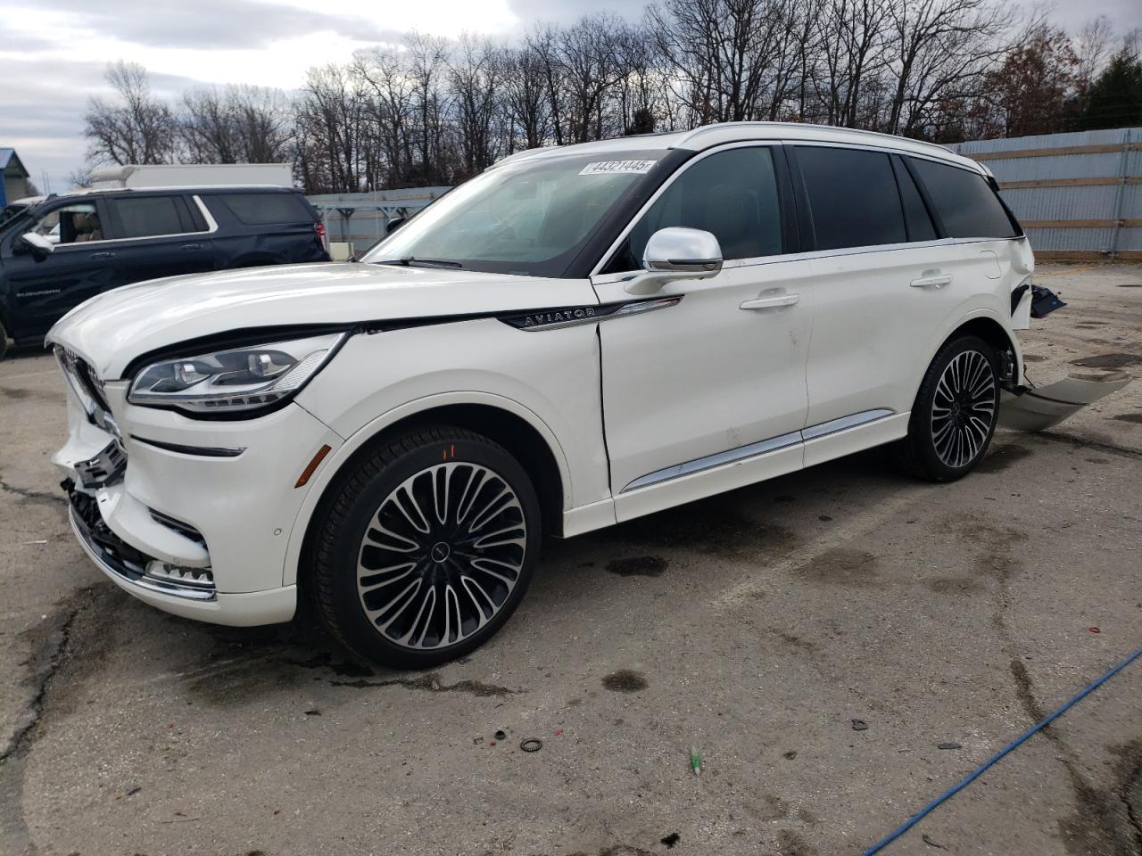 Lincoln Aviator