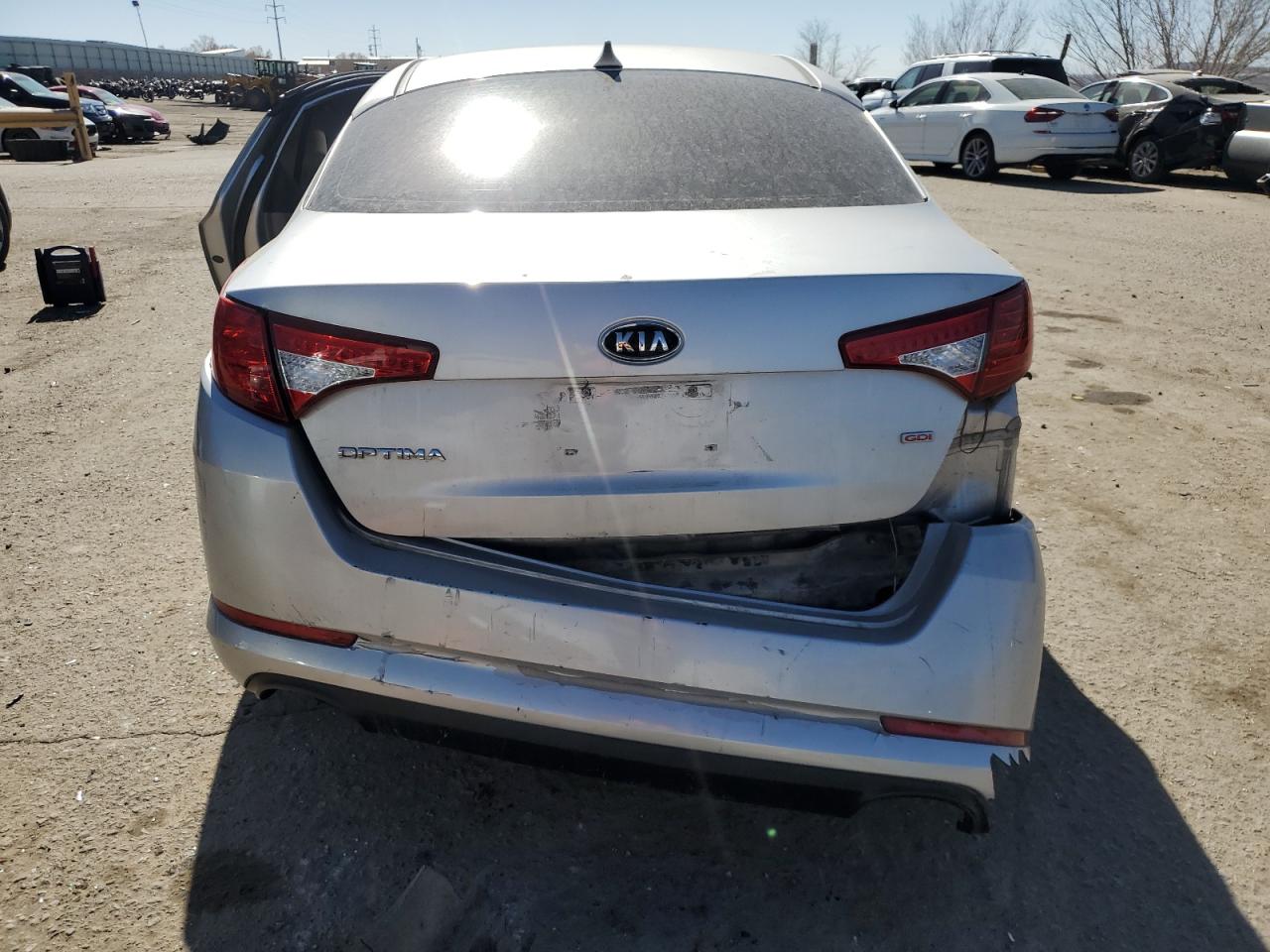 2011 Kia Optima - Image 6