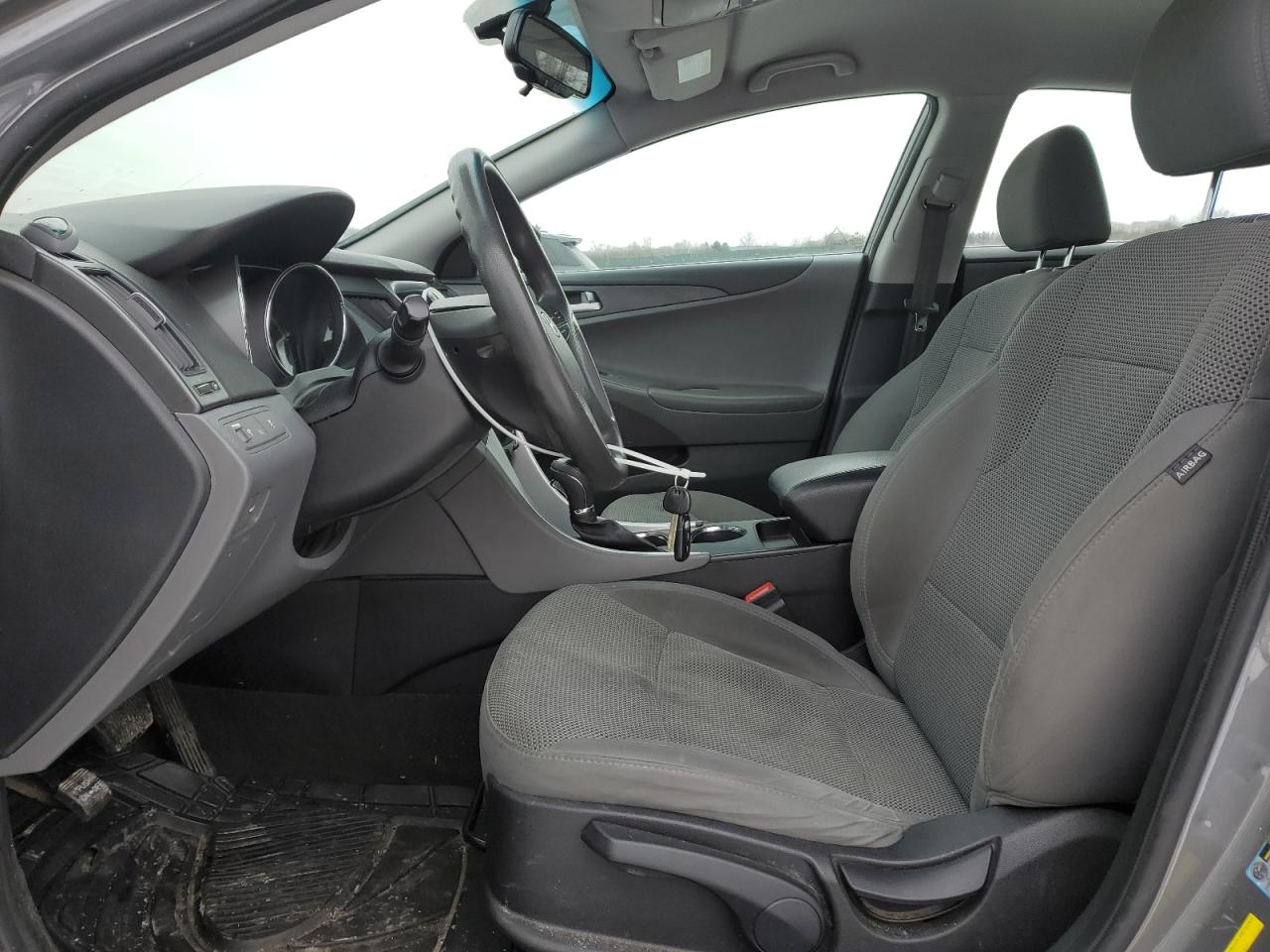 2013 Hyundai Sonata - Image 7