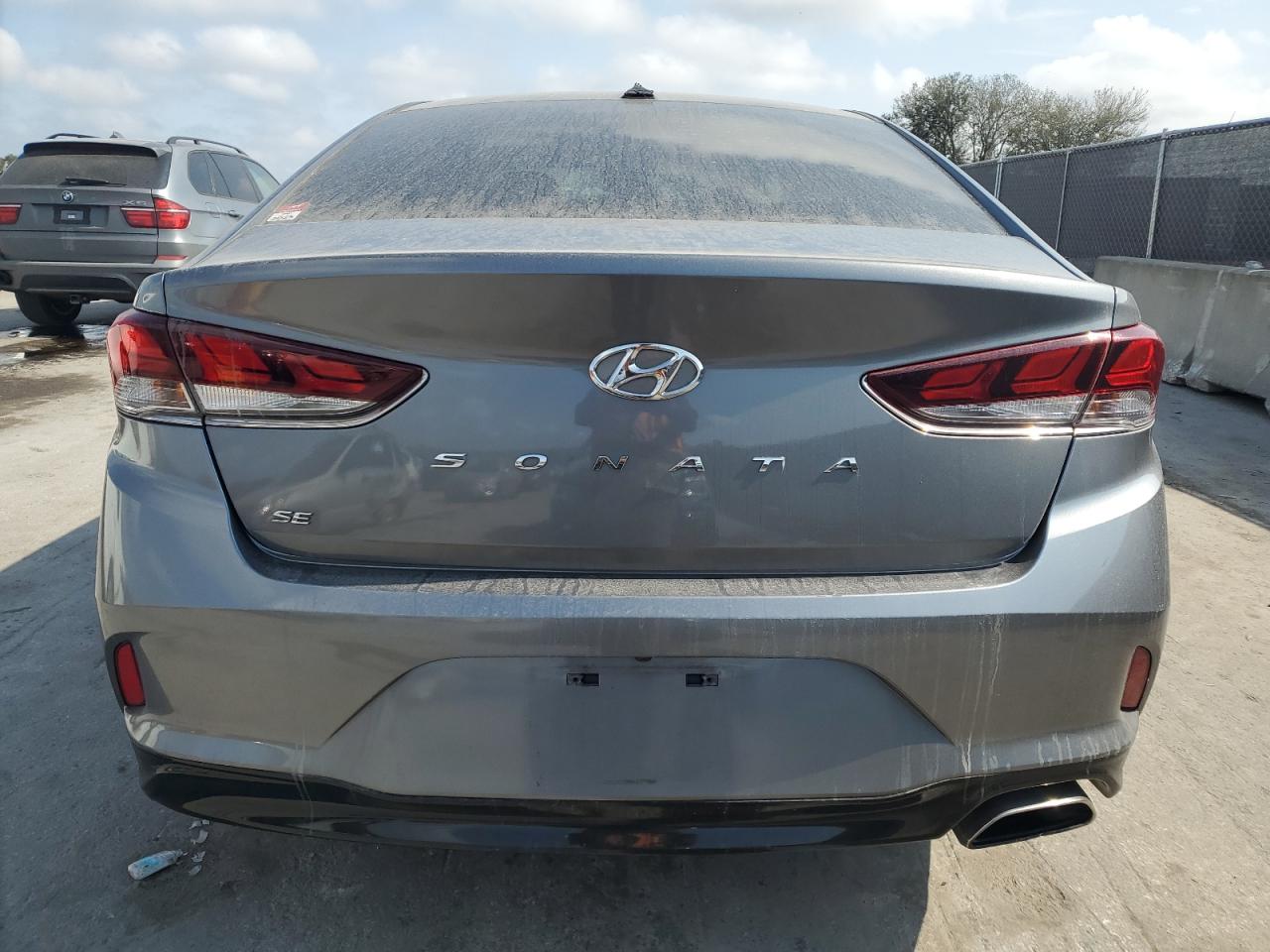2018 Hyundai Sonata - Image 6