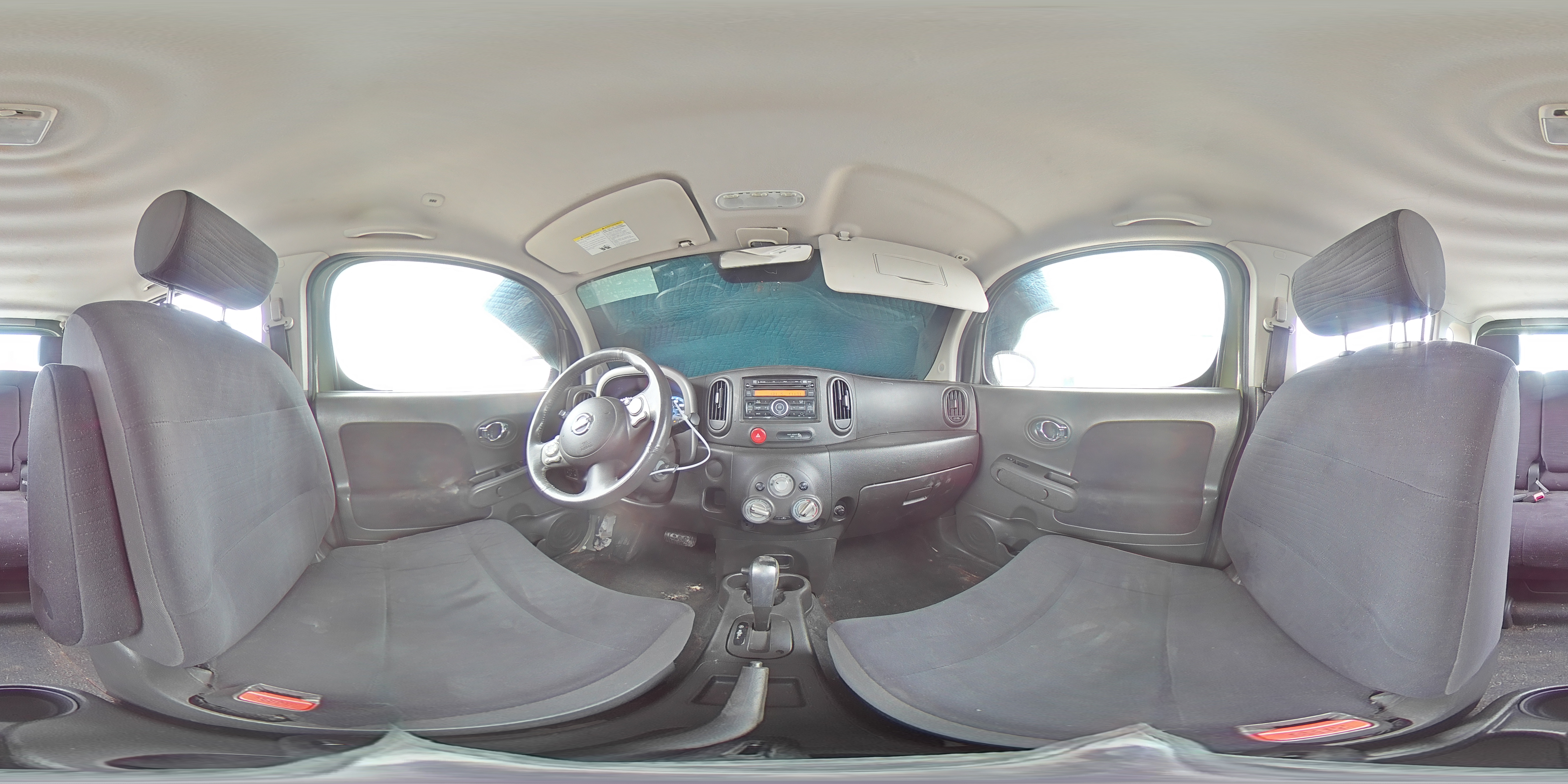 2010 Nissan Cube - Image 13