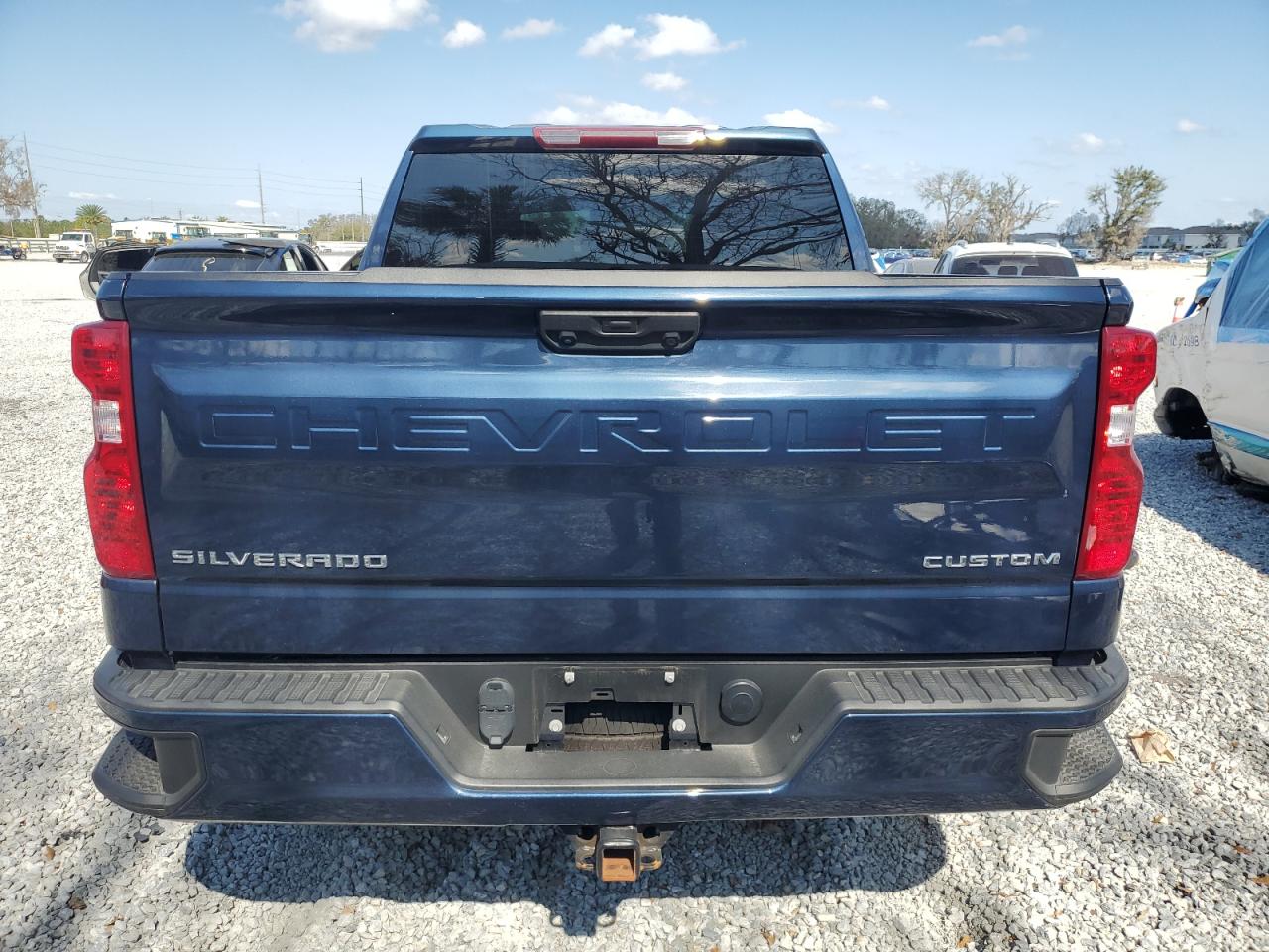 2022 Chevrolet Silverado - Image 6