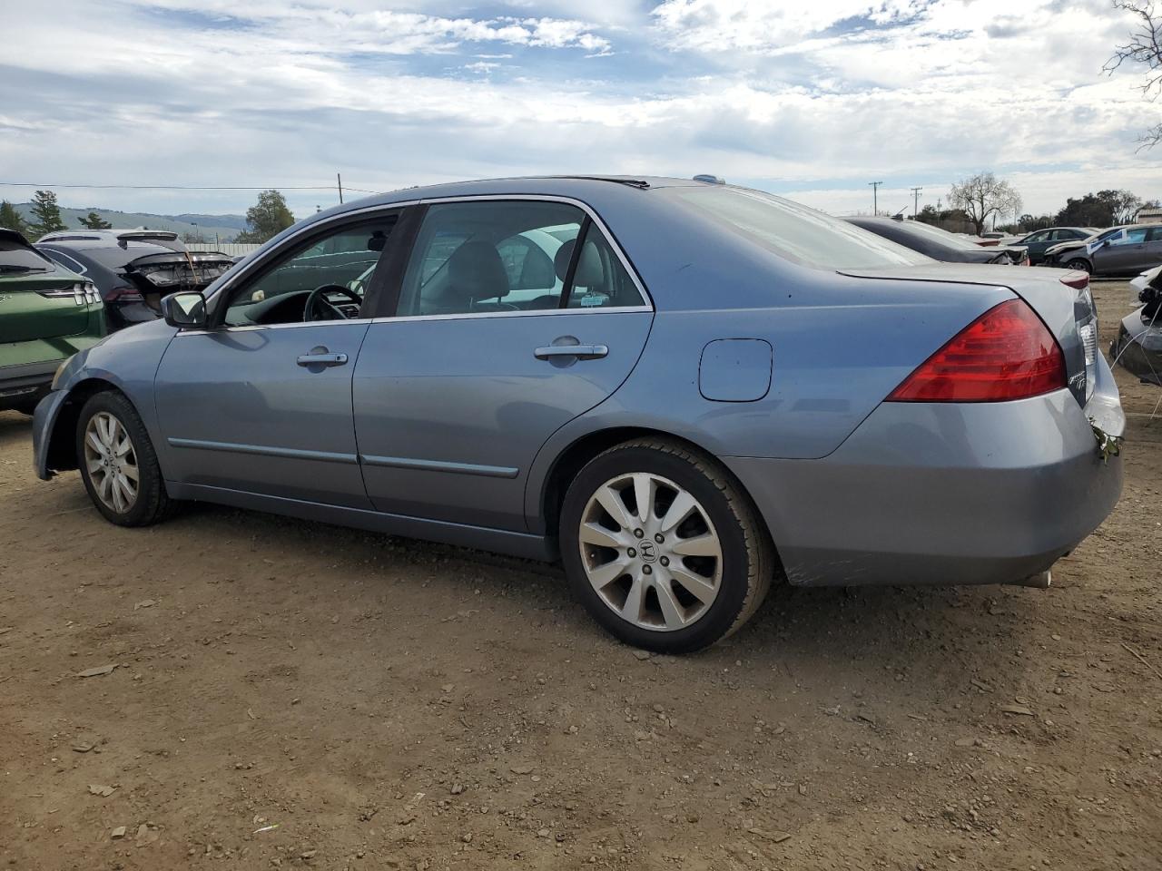2007 Honda Accord - Image 2