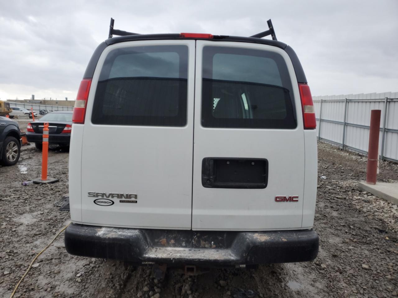 2012 GMC Savana - Image 6