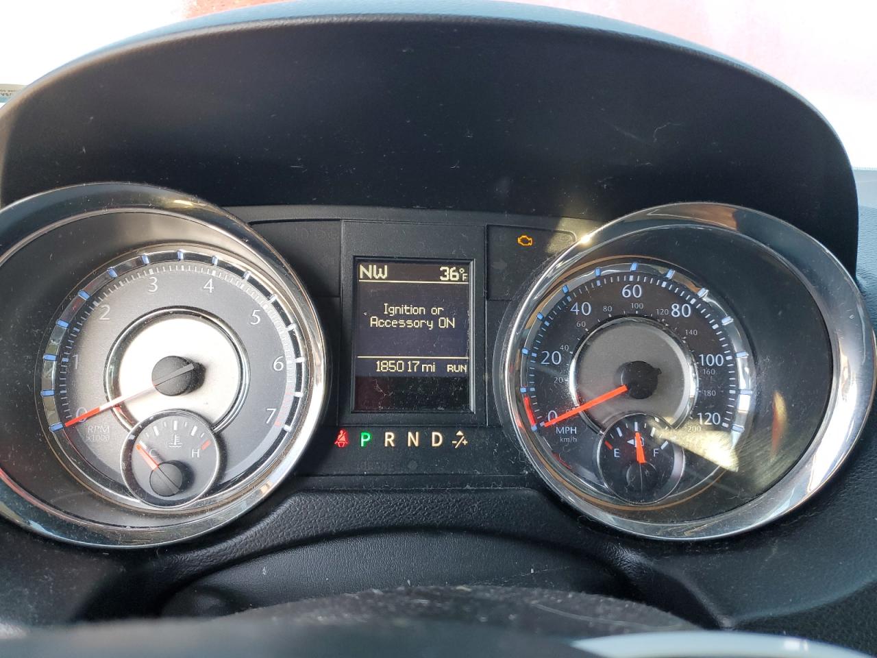 2013 Chrysler Town & Country - Image 9